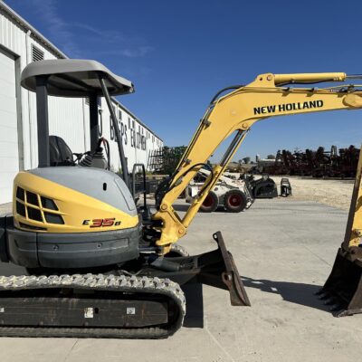 2014 New Holland E35B